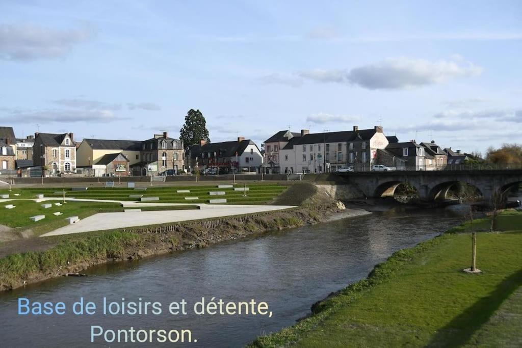 פונטורסון Maison Proche Du Mont Saint Michel מראה חיצוני תמונה
