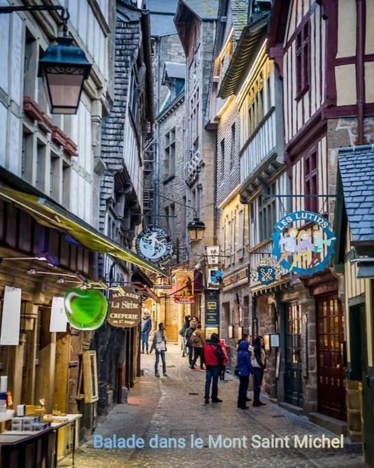 פונטורסון Maison Proche Du Mont Saint Michel מראה חיצוני תמונה