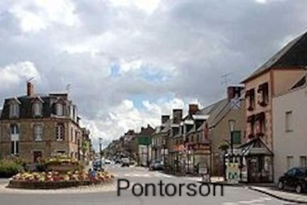 פונטורסון Maison Proche Du Mont Saint Michel מראה חיצוני תמונה