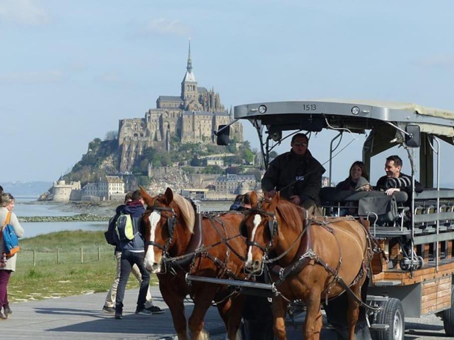 פונטורסון Maison Proche Du Mont Saint Michel מראה חיצוני תמונה