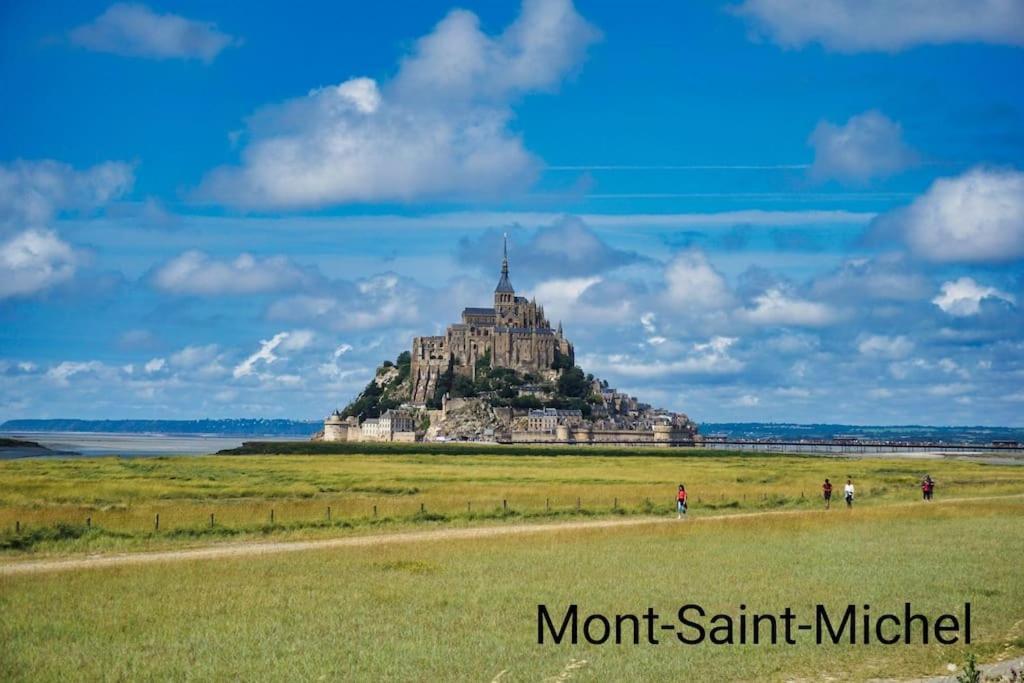 פונטורסון Maison Proche Du Mont Saint Michel מראה חיצוני תמונה